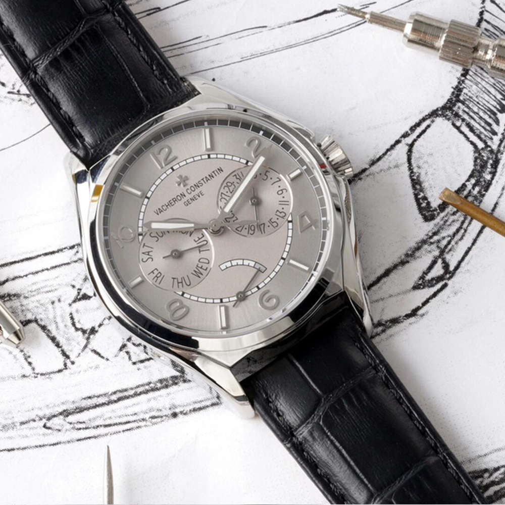 Vacheron Constantin Traditionnelle Power Reserve Day-Date Watch - Image 3